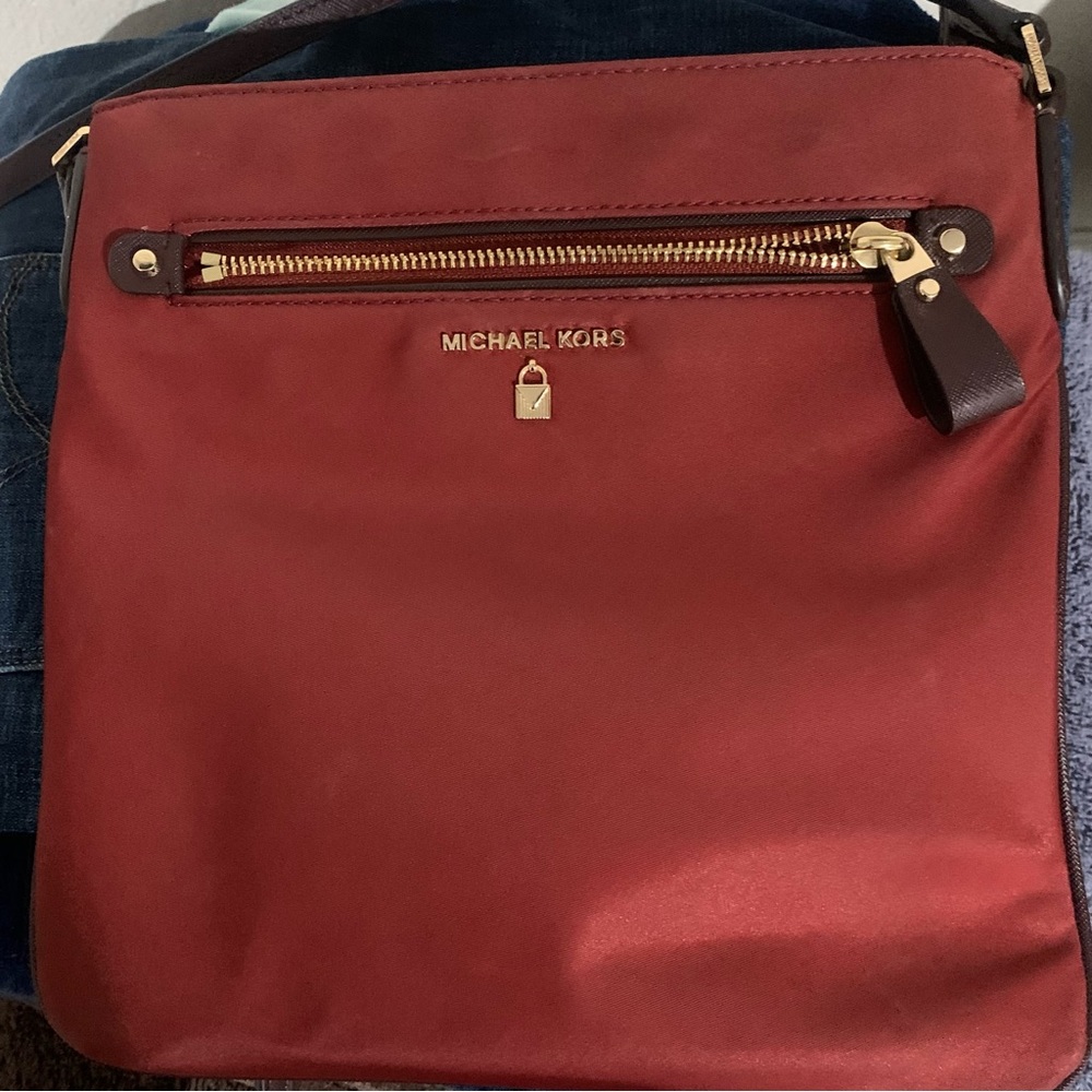 Michael Kors Women’s Kelsey Tote